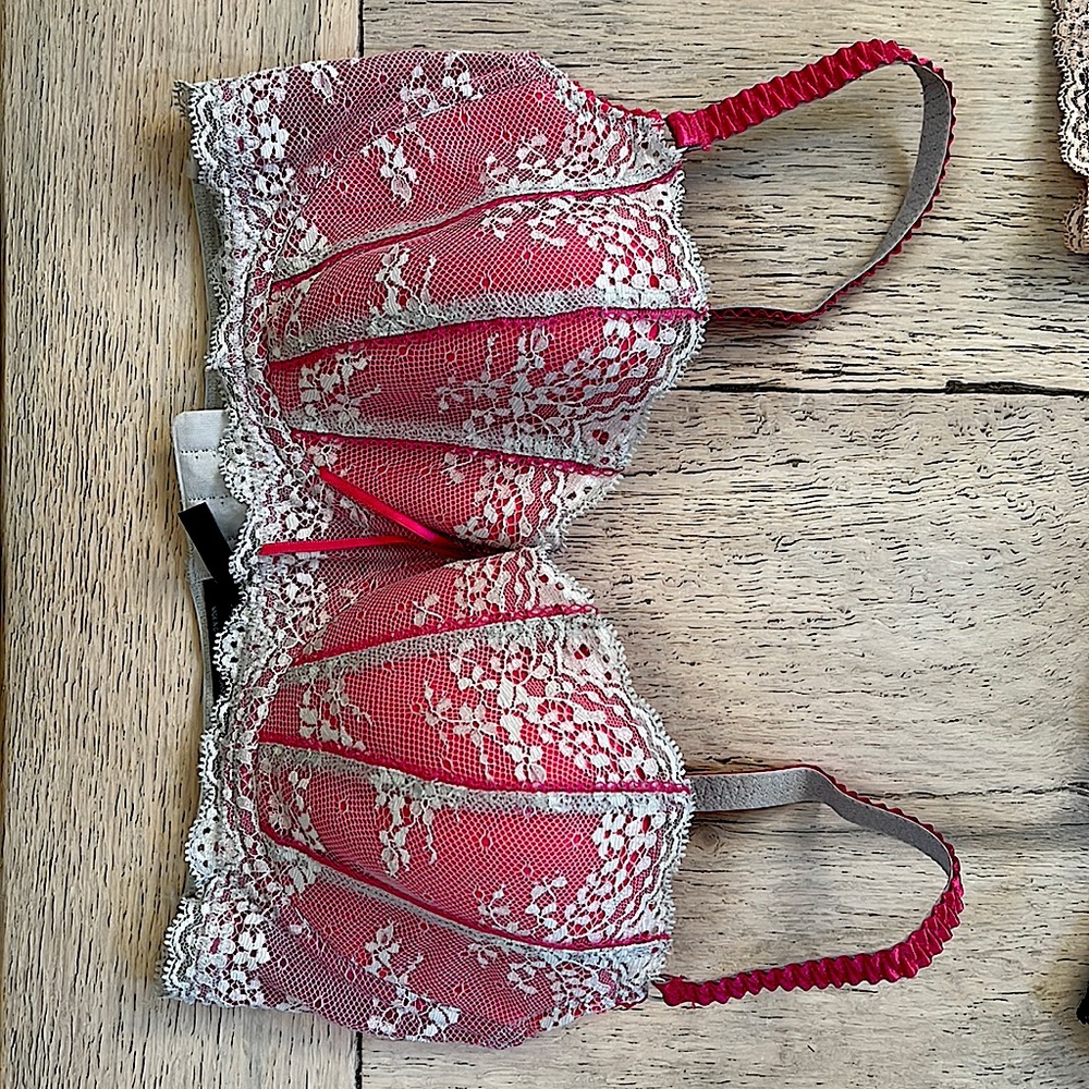 New Elle Macpherson Intimates DENTELLE contour underwire bra.36D style:E72-261
